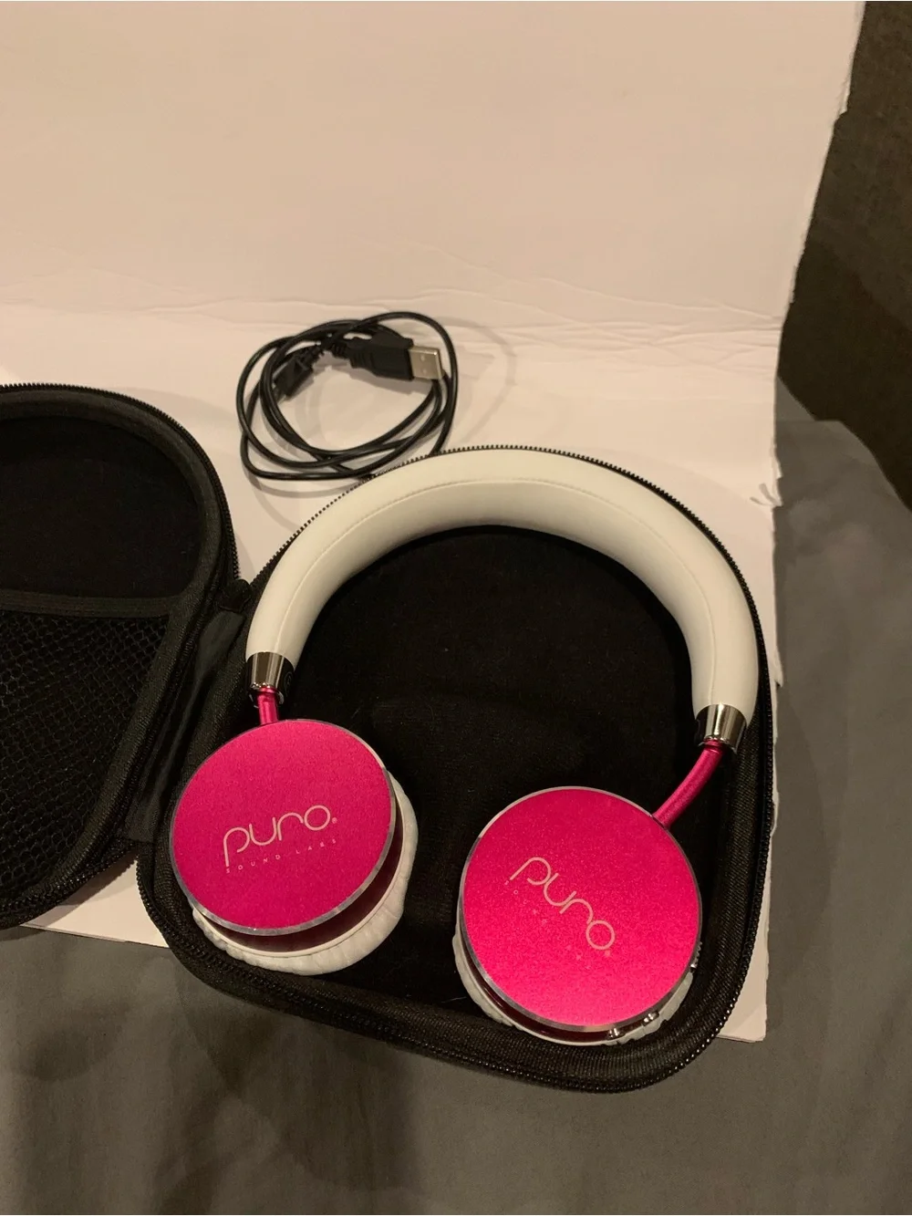 Puro Sound Labs BT2200 Kids Bluetooth Headphones Pink White w/ Case & Cable
